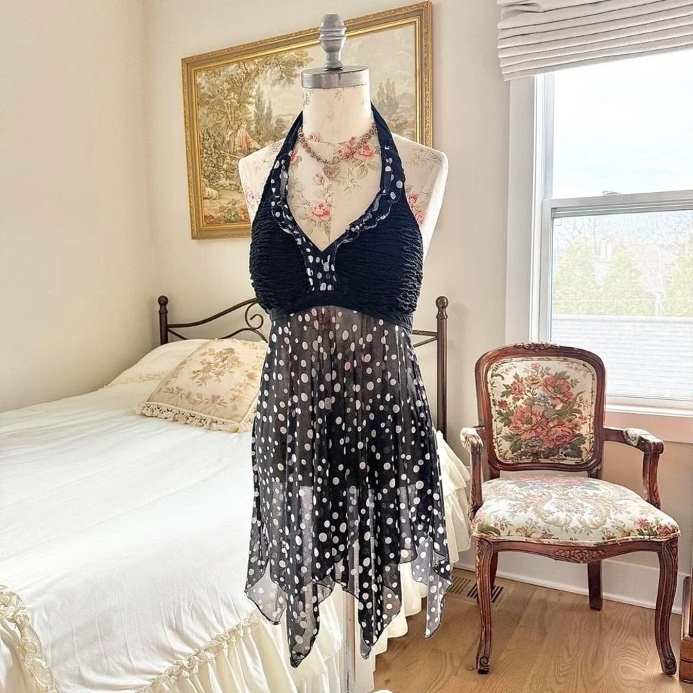 N/A black polka